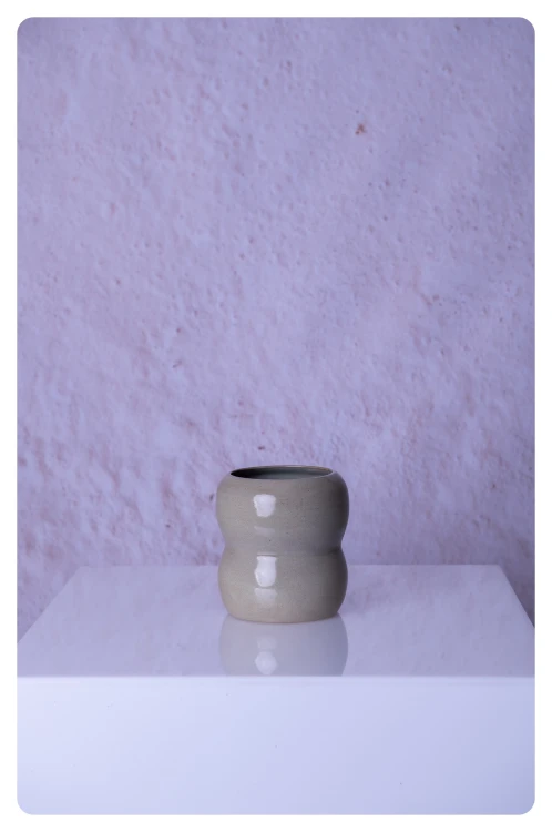 Wazon ceramiczny Lumo III w odcieniach zieleni